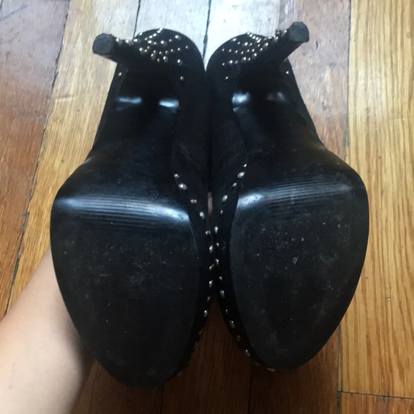 Black Steve Madden Platform Heels - Picture 5 of 8